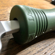 Load image into Gallery viewer, Farriers Tools | Diamond Screw on Rasp Handle For standard 14&quot; Rasp - Farriers Equipment