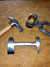 Load image into Gallery viewer, Farriers Equipment Tool Kits | Shoe Removal Kit &amp; Hoof Trimming Kit - Farriers Equipment