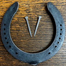 Load image into Gallery viewer, 1-100 New Real Horseshoes + Horseshoe nails to fix door Wedding good luck, Craft - Farriers Equipment