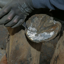 Load image into Gallery viewer, Farriers Equipment Tools | RIGHT Handed Knife Drop Blade | Hoof Trimming Equipment - Farriers Equipment