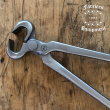 Load image into Gallery viewer, Farriers Equipment Tools | 12&quot; 14&quot; 15&quot; HOOF CUTTERS | FULL DIE CHROME VANADIUM - Farriers Equipment